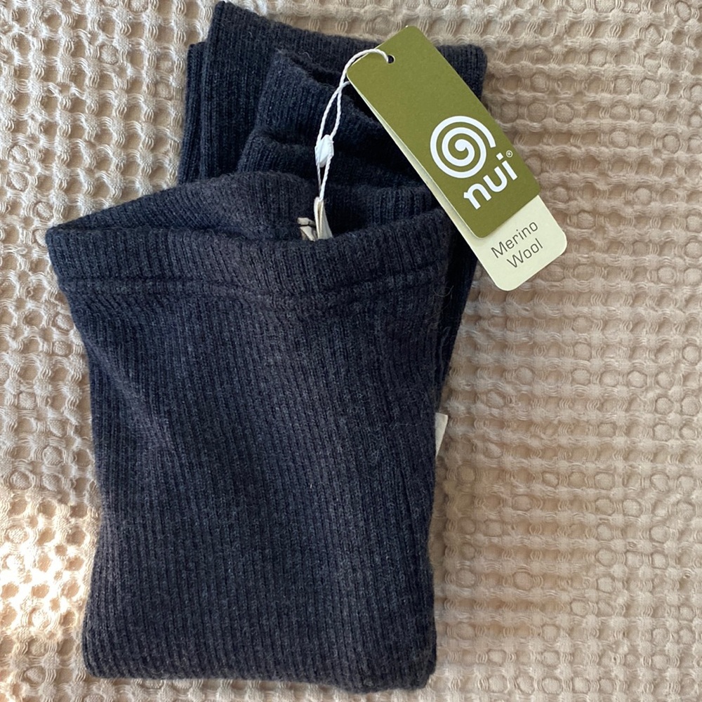 Nui Organics merino knit leggings